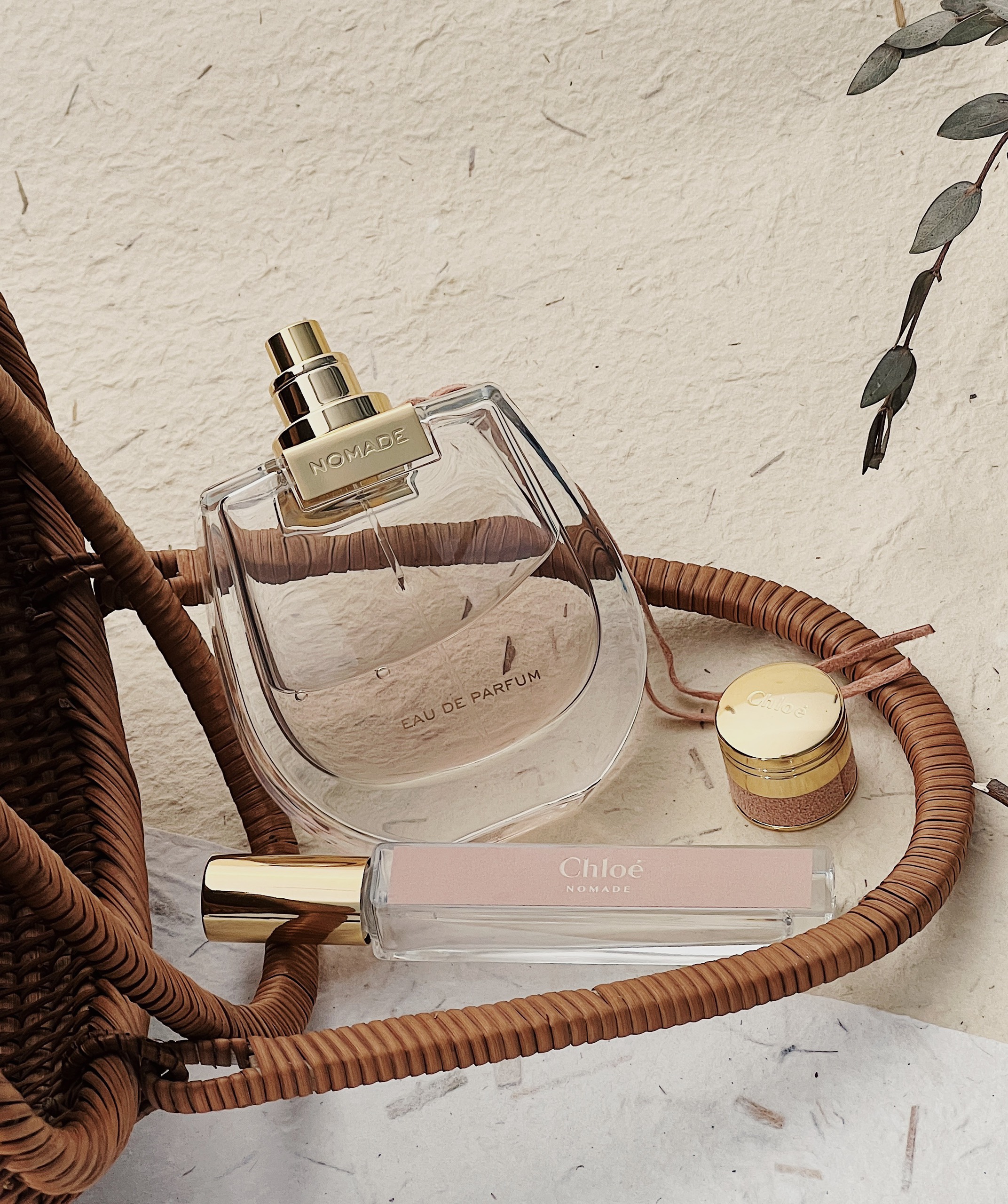 z4452122566156_31310748e3f7f75429178552d403c893